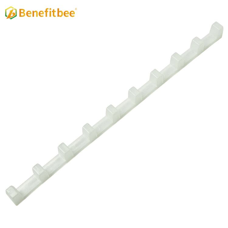 Beekeeping tools beehive plastic frame spacer