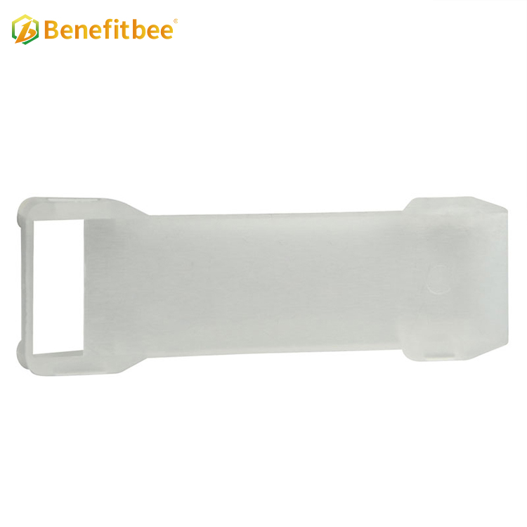 Beekeeping tool plastic beehive frame spacer