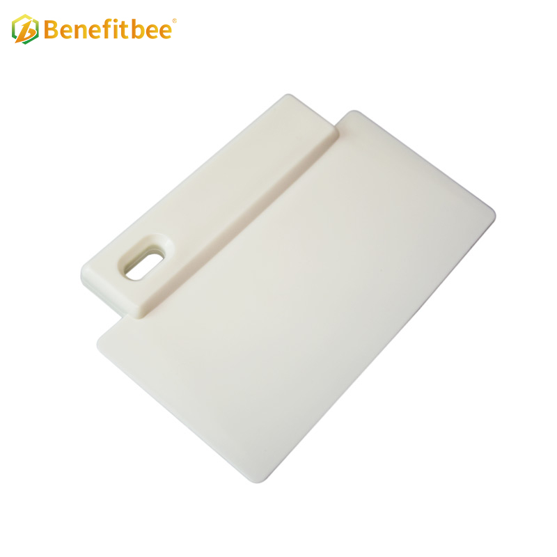 Beekeeping supplies new plastic honey cutter honey scraper spleen cleaner