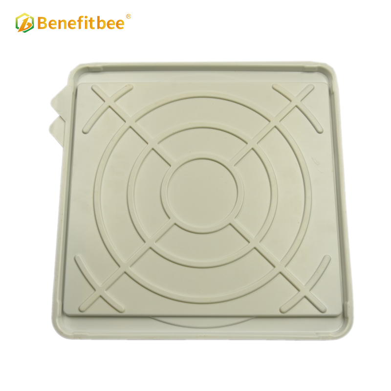 Beekeeping equipment formic acid dispenser for beekeeper