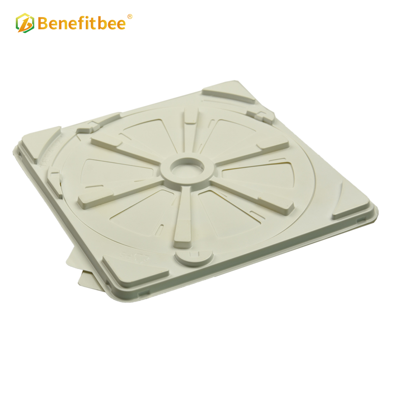 Beekeeping equipment formic acid dispenser for beekeeper