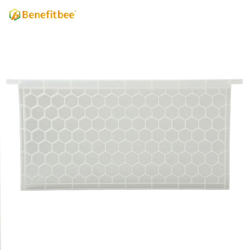Benefitbee New product beekeeping tool plastic honey bee feeder for sale