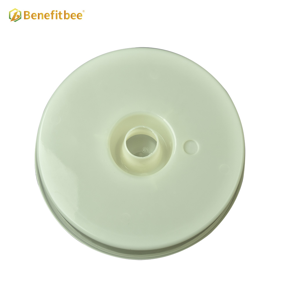 Plastic Bee Feeder Customize Round Bee Feeder With High Quality For Beekeeping