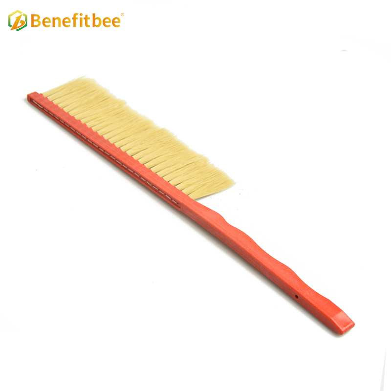Beekeeping Tools Rows Red Wooden Handle Bee Brushes Use For Bee Frame