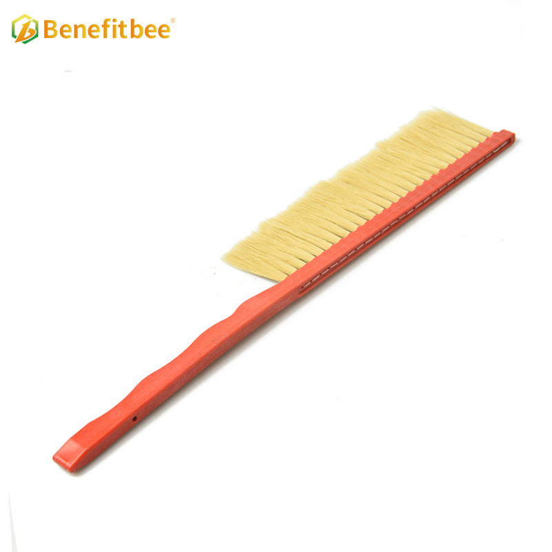 Beekeeping Tools Rows Red Wooden Handle Bee Brushes Use For Bee Frame