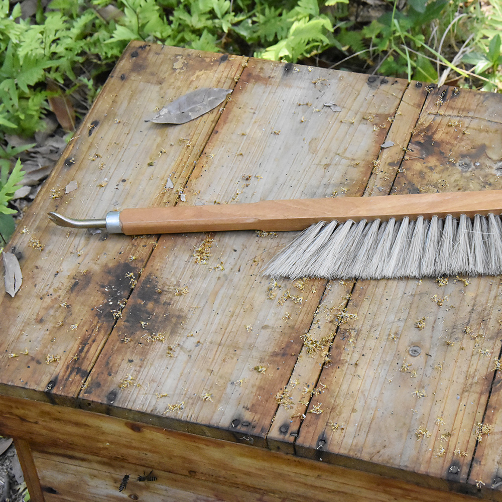 double row horse hair bee brush double row horse hair bee brush
