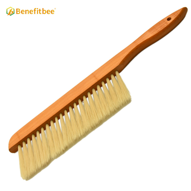 Newest Single row Plastic Bee sweep BeeKeeping Tools soft Plastic Bee Brush