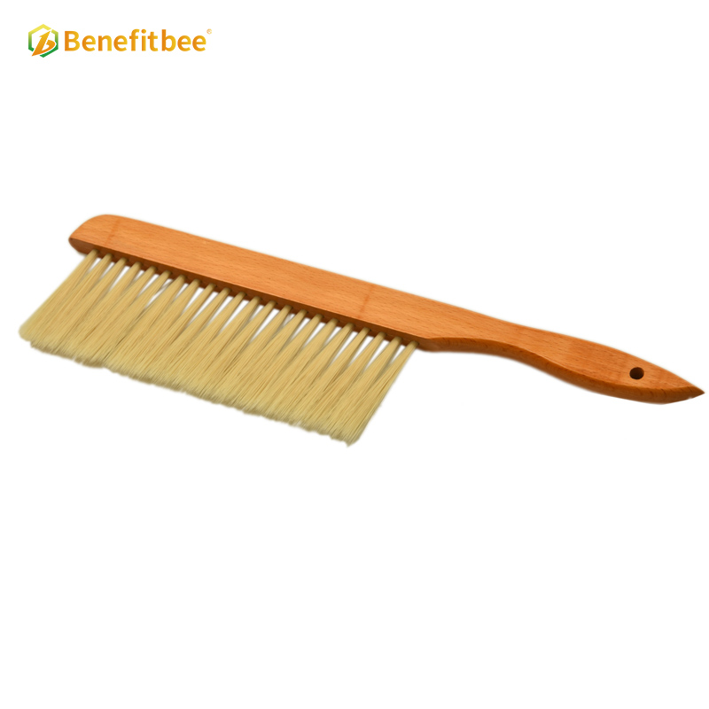 Newest Single row Plastic Bee sweep BeeKeeping Tools soft Plastic Bee Brush