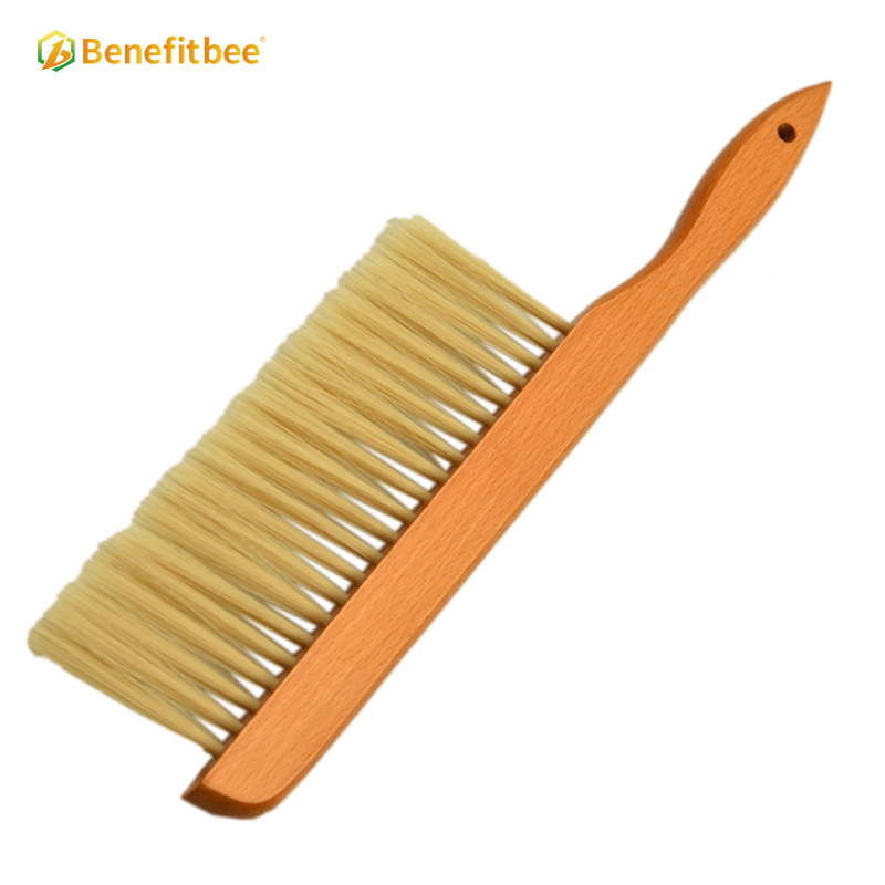 Newest Single row Plastic Bee sweep BeeKeeping Tools soft Plastic Bee Brush