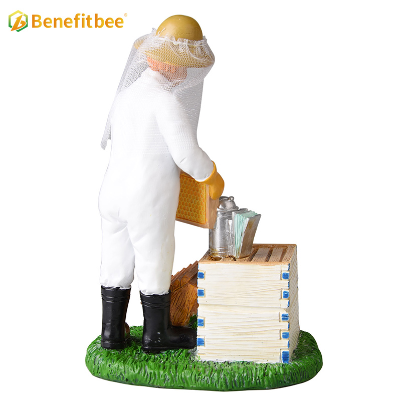 Amazon top seller beekeeper creative resin home decoration ornament resin resin crafts