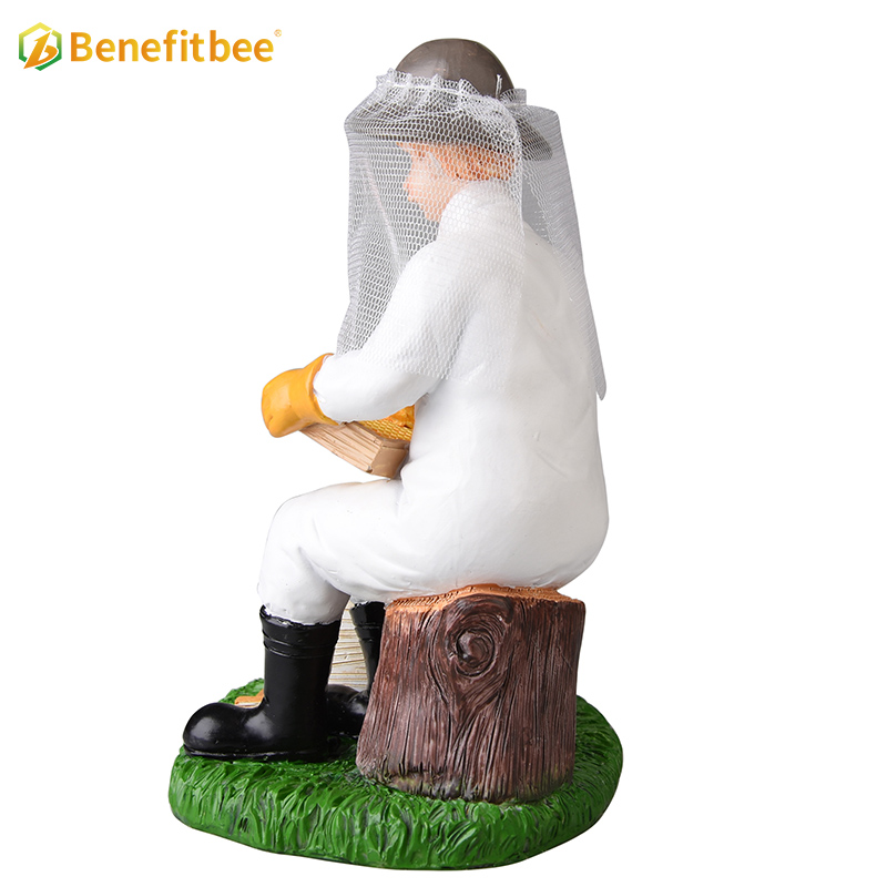 Beekeeper resin craftwork Beekeeping Decoration Home office