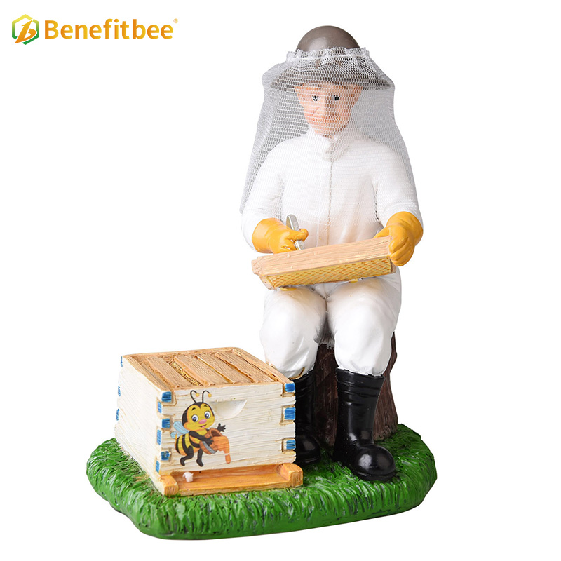 Beekeeper resin craftwork Beekeeping Decoration Home office