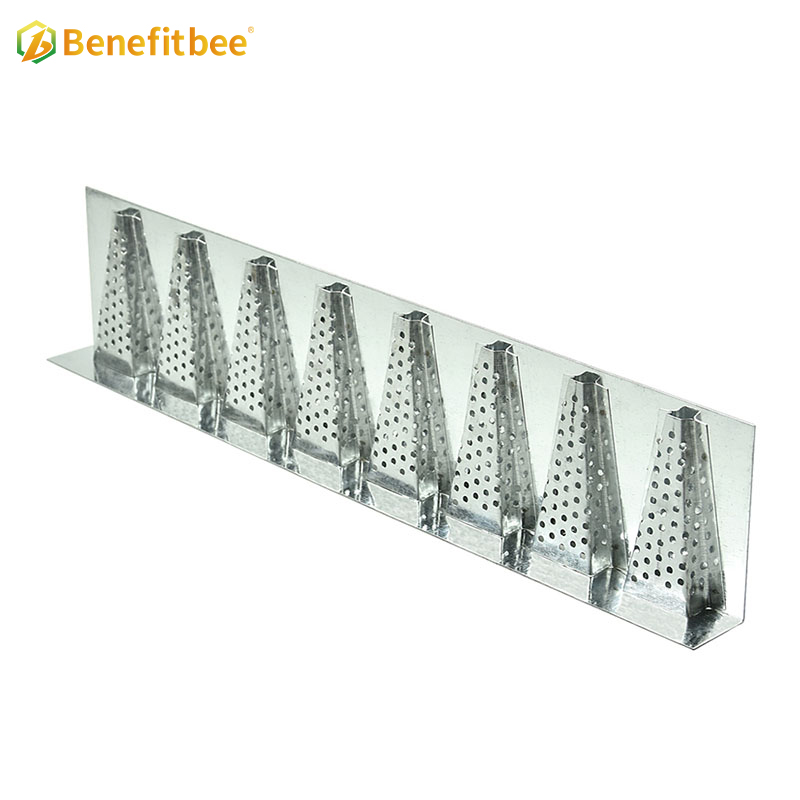 Wholesale Anti-Rust Galvanized Iron Beehive Entrance Robbong Guarder For Beehive Accessoricess
