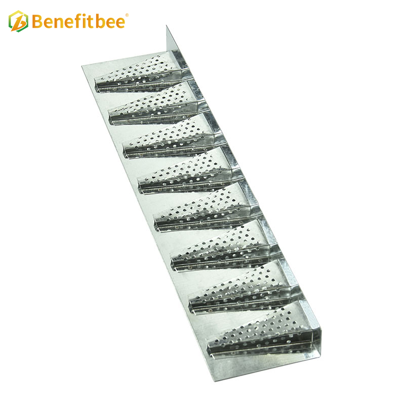 Wholesale Anti-Rust Galvanized Iron Beehive Entrance Robbong Guarder For Beehive Accessoricess