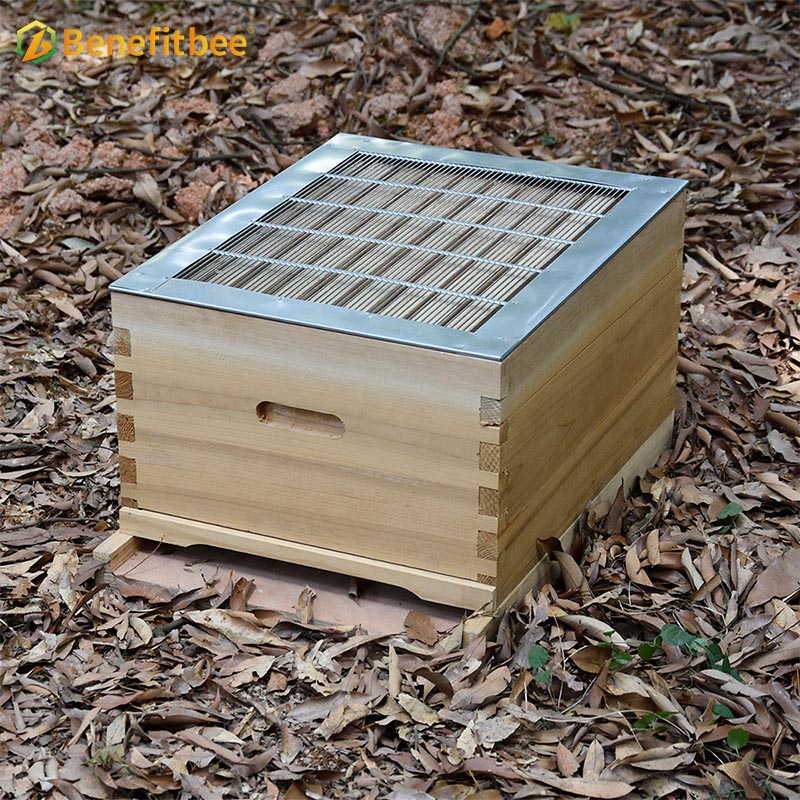Beekeeping tools bee queen excluder board metal queen bee excluder