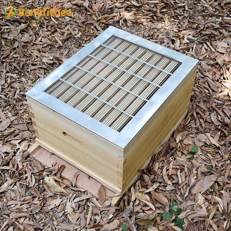 Beekeeping tools bee queen excluder board metal queen bee excluder