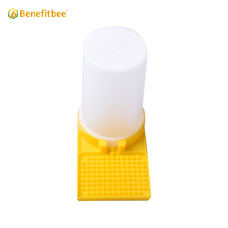 Beekeeping plastic bee feeder for bee hive feeders
