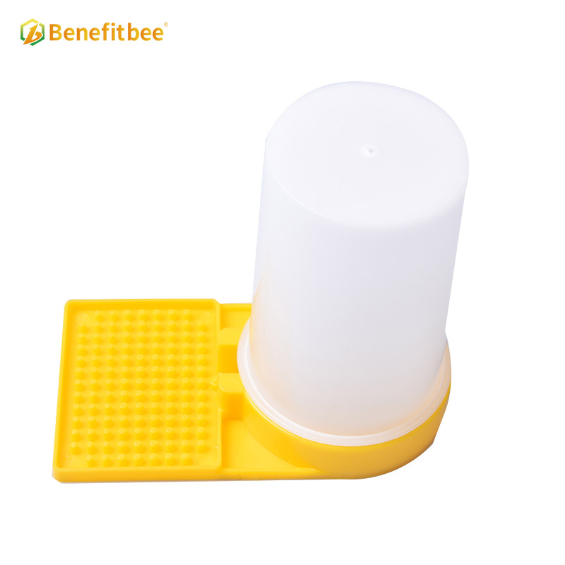 Beekeeping plastic bee feeder for bee hive feeders