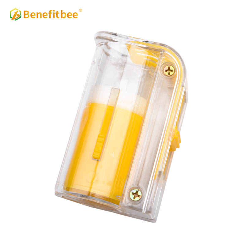 Benefitbee Hot Sale Yellow Multifunctional Plastic Queen Cage For Beekeeping