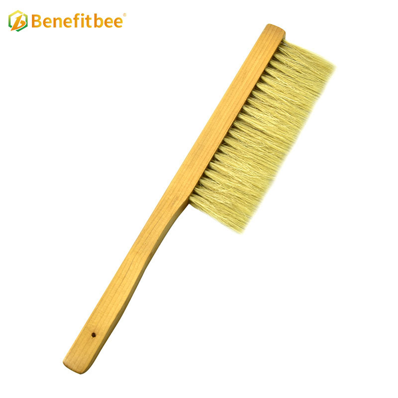 Three rows bristles bee brushes Wooden Handle Bee Brushes For Beekeeping Tools