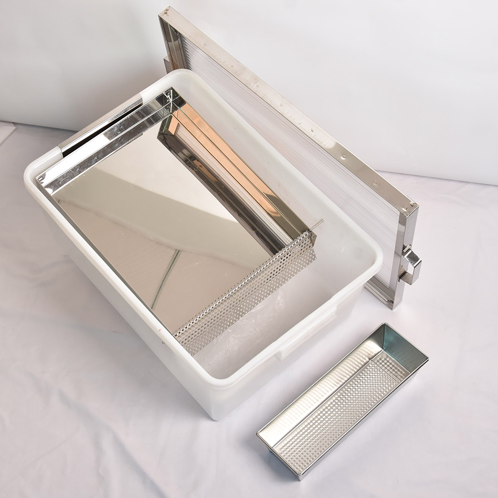 Bee Farm Solar Wax Melter Bee Farm Solar Wax Melter