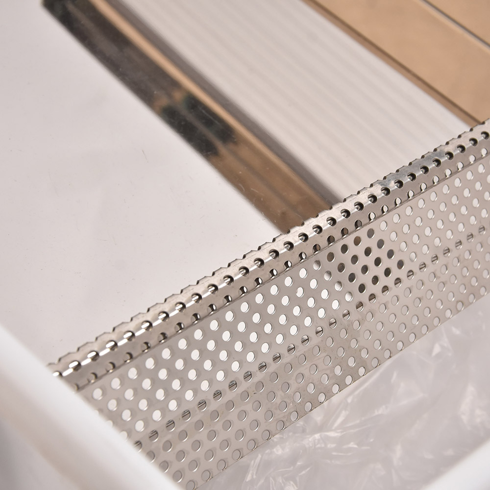 Bee Farm Solar Wax Melter Bee Farm Solar Wax Melter