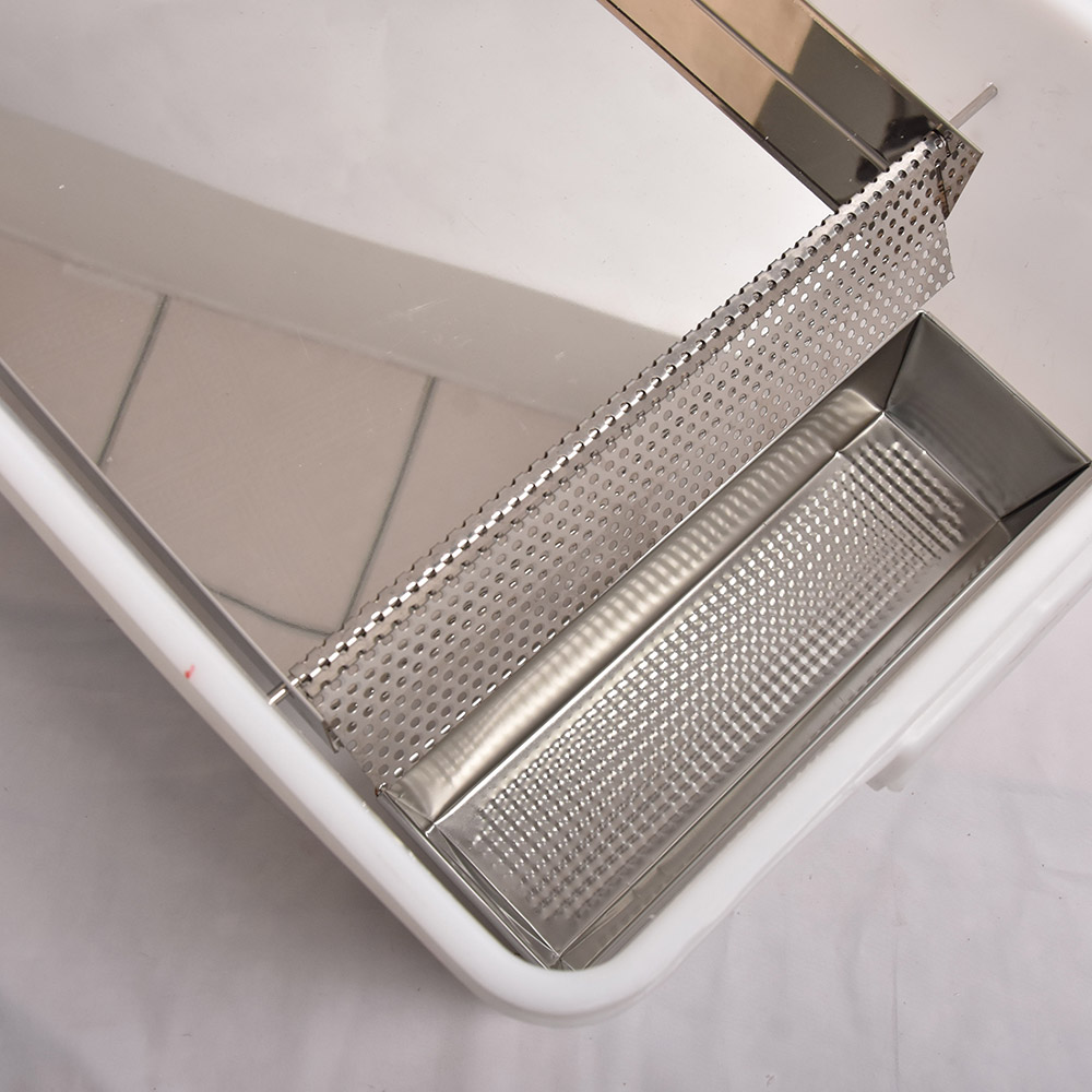 Bee Farm Solar Wax Melter Bee Farm Solar Wax Melter