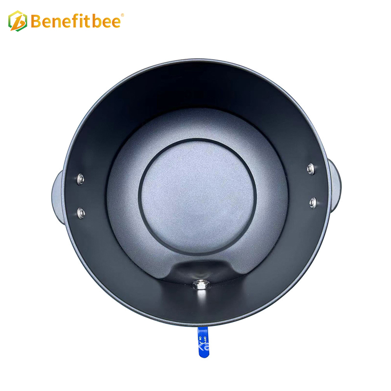 Electric Stainless Steel Beekeeping Wax Melting Bucket with Heat Preservation Function for Candle Warmers
